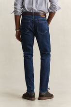 Load image into Gallery viewer, GANT - Slim Clean Wash Jeans, Mid Blue