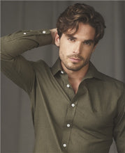 Load image into Gallery viewer, Magee - Dutsh Dunross Tailored Shirt, Green
