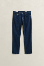 Load image into Gallery viewer, GANT - Regular Clean Wash Jeans, Mid Blue