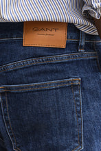 Load image into Gallery viewer, GANT - Slim Clean Wash Jeans, Mid Blue
