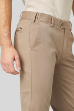 Load image into Gallery viewer, Meyer - Oslo Chinos, Taupe