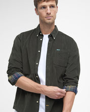 Load image into Gallery viewer, Barbour - Ramsey Tailored Shirt, Forest