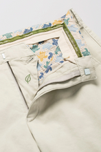 Load image into Gallery viewer, Meyer - B-Palma Shorts, Cream