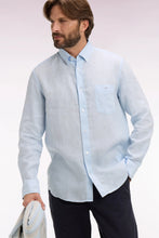 Load image into Gallery viewer, Eden Park - Linen Straight-Cut Shirt, Light Blue
