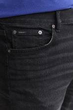 Load image into Gallery viewer, GANT - Slim Fit Jeans, Black Broken In
