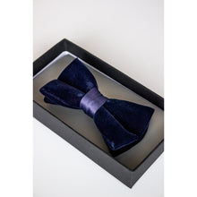 Load image into Gallery viewer, Zazzi - Velvet Bow Tie, Navy
