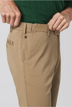 Load image into Gallery viewer, Meyer - Oslo Beige Trousers
