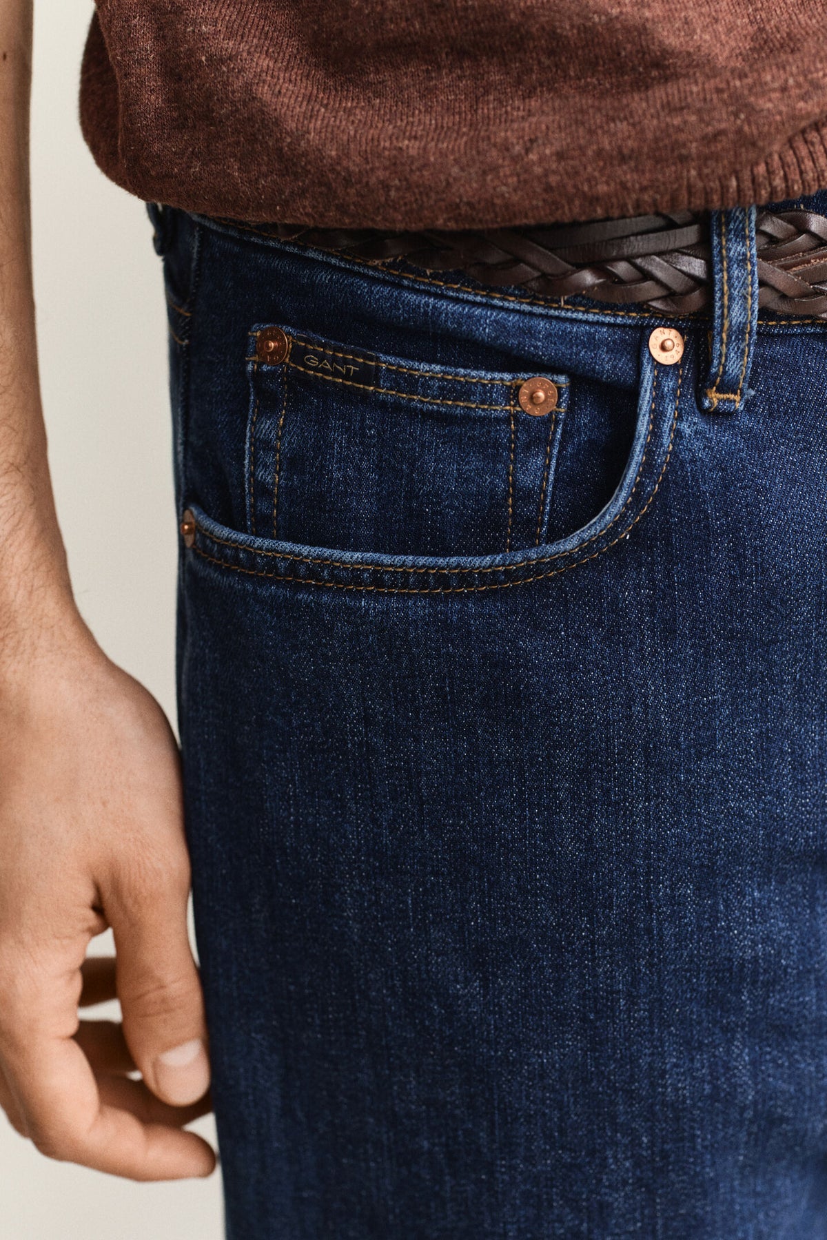 Gant - Regular Clean Wash Jeans, Mid Blue