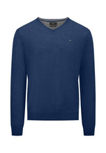Load image into Gallery viewer, Fynch Hatton - V-Neck Sweater, Night Blue
