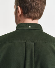 Load image into Gallery viewer, GANT - Corduroy Shirt, Country Green
