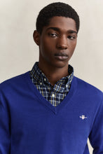 Load image into Gallery viewer, GANT - Classic Cotton V-Neck, Crisp Blue
