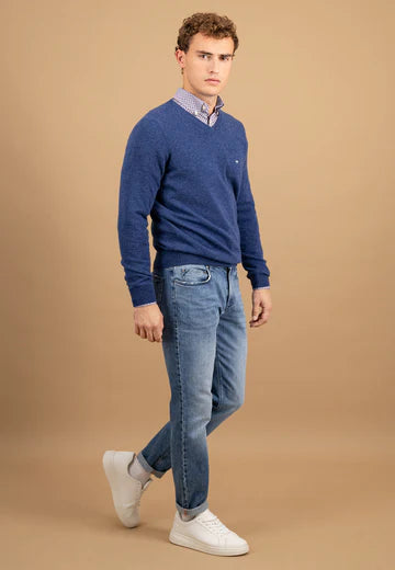 Fynch-Hatton- V-neck Marino Cashmere Sweater, Night