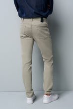 Load image into Gallery viewer, Meyer - Slim M5 Trousers, Cream

