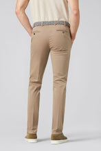 Load image into Gallery viewer, Meyer - Oslo Chinos, Taupe
