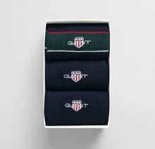 Load image into Gallery viewer, GANT - Sheild Tie Stripe Socks3-Pack Gift Box, Tartan Green
