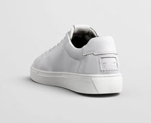 Load image into Gallery viewer, GANT - McJulien Trainer, Cow Leather, White, Snoopy
