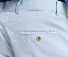 Load image into Gallery viewer, Gant - Chino Shorts, Sunfaded Blue
