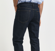Load image into Gallery viewer, GANT - Regular Jeans, Navy
