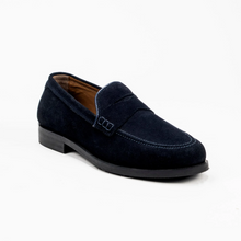 Load image into Gallery viewer, Sloane - Seve Suede Loafer, Navy, Elliot
