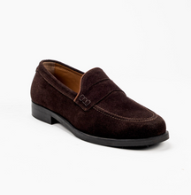 Load image into Gallery viewer, Sloane - Seve Suede Loafer, Brown, Jack
