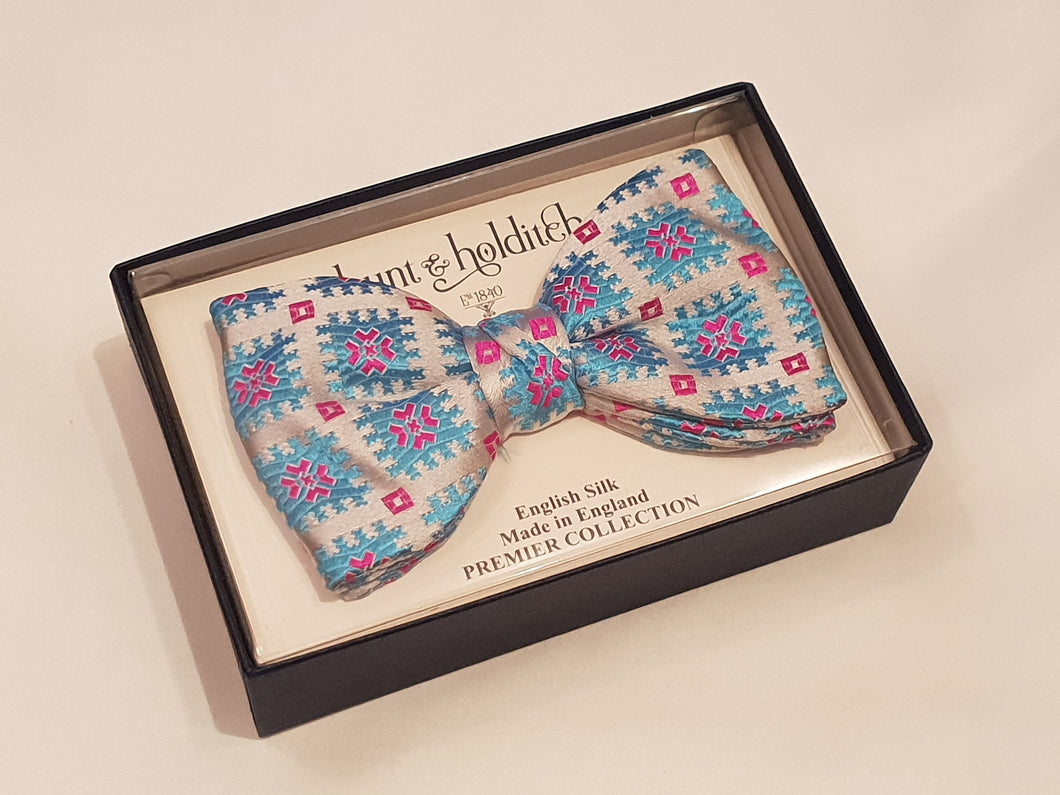 Premium Silk Bow Tie Pink/Blue Pattern