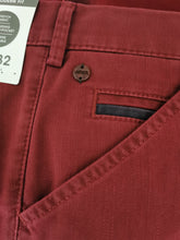 Load image into Gallery viewer, Meyer - Chicago Trousers, Bordeaux
