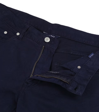 Load image into Gallery viewer, GANT - Hayes, Retro Shield Jeans, Evening Blue
