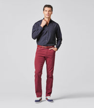 Load image into Gallery viewer, Meyer - Chicago Trousers, Bordeaux

